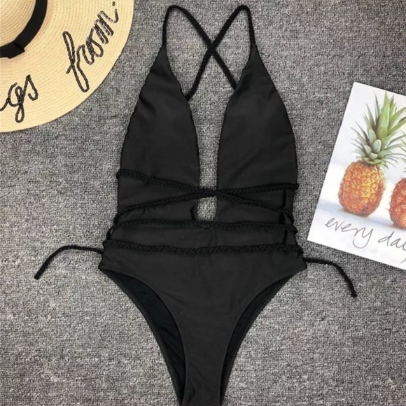 Last L! Sexy Multi Wrap Monokini Onepiece Swimsuit - Picture 3 of 7